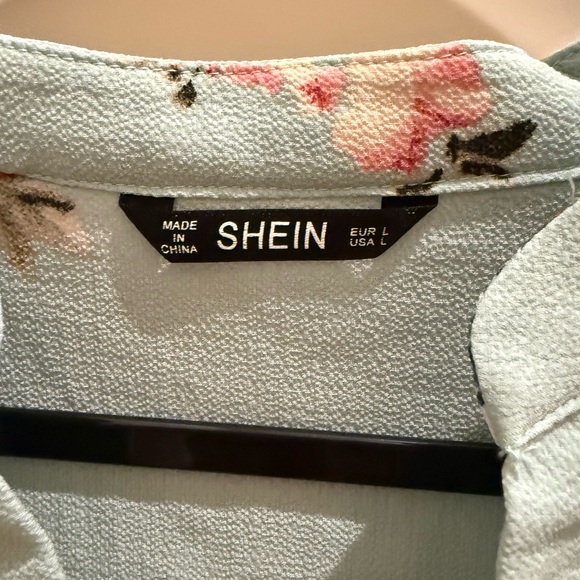 Floral Patterned Top - Picture 3 of 4